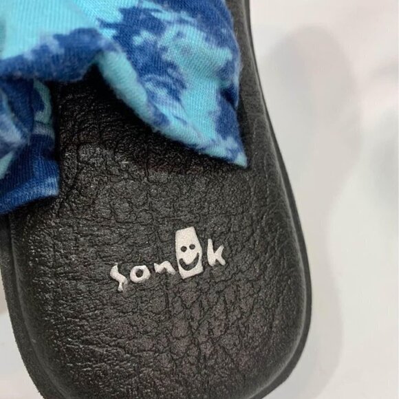 sanuk wrap sandal. Teal/black. Brand new. Size 6. Woman’s shoe. - Picture 8 of 9